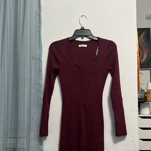 HOLLISTER: Sweater Dress with a sweetheart neckline, this super soft bodycon.